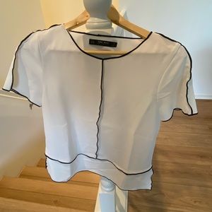 Zara Basic